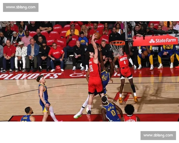 NBA今日焦点对决群星闪耀赛场掀起胜负狂潮豪强争锋点燃全场激情