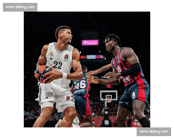 全景直击篮球赛事直播热血对决与战术智慧的巅峰时刻精彩瞬间集合 全景直击篮球赛事直播热血对决与战术智慧的巅峰时刻精彩瞬间集合